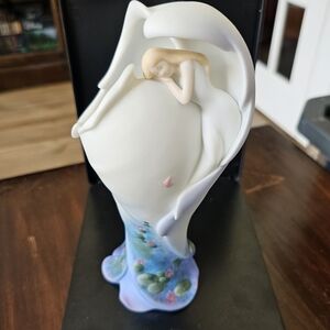 Angel Sleeping Vase Porcelain Figurine Handpainted Impressions Collection